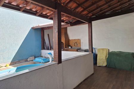 Quintal de casa à venda com 2 quartos, 190m² em Maravista, Niterói