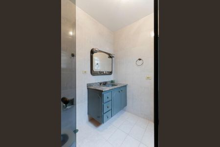 Casa à venda com 200m², 3 quartos e 6 vagasBanheiro da suíte