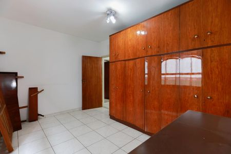 Casa à venda com 200m², 3 quartos e 6 vagasQuarto 2