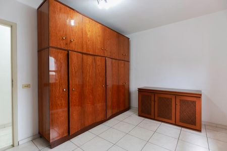 Casa à venda com 200m², 3 quartos e 6 vagasQuarto 2