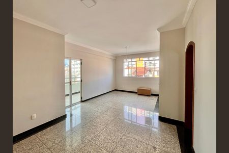 Apartamento à venda com 4 quartos, 125m² em Floresta, Belo Horizonte