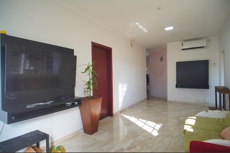 Sala de casa para alugar com 1 quarto, 70m² em Boa Vista, São Leopoldo