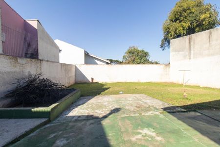 Quintal de casa à venda com 3 quartos, 188m² em Santo Inácio, Curitiba