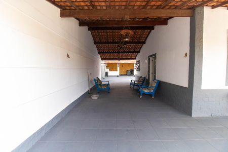 Garagem de casa à venda com 2 quartos, 450m² em Engenho do Mato, Niterói