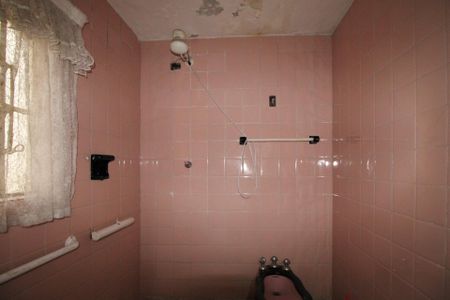Casa à venda com 130m², 2 quartos e 3 vagasBanheiro social