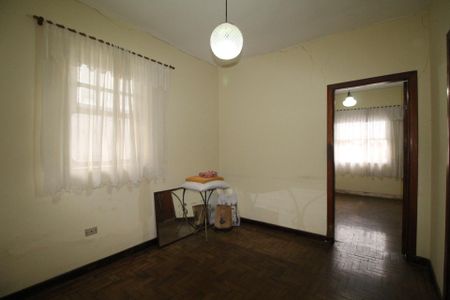 Casa à venda com 130m², 2 quartos e 3 vagasQuarto 2