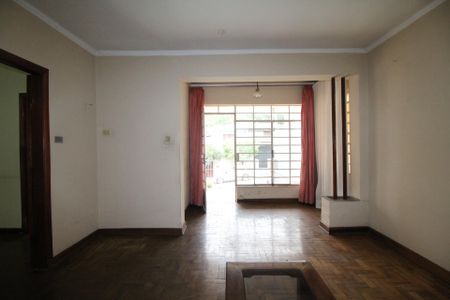 Casa à venda com 130m², 2 quartos e 3 vagasSala