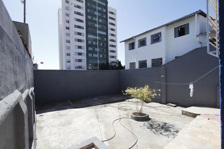 Quintal de casa à venda com 4 quartos, 310m² em Carlos Prates, Belo Horizonte