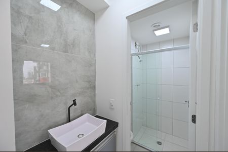 Banheiro Social de apartamento para alugar com 1 quarto, 30m² em Planalto Paulista, São Paulo