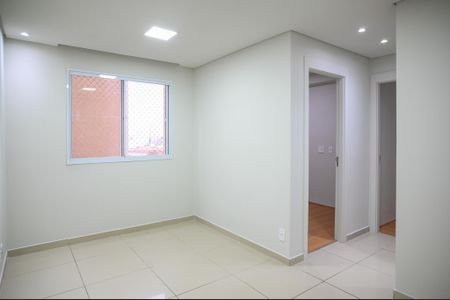 Apartamento à venda com 2 quartos, 41m² em Jardim Santa Emilia, São Paulo