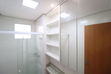 Apartamento para alugar com 55m², 2 quartos e 1 vagaBanheiro Social