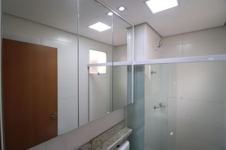 Apartamento para alugar com 55m², 2 quartos e 1 vagaBanheiro do Quarto 2