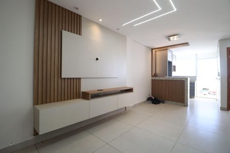 Apartamento para alugar com 55m², 2 quartos e 1 vagaSala