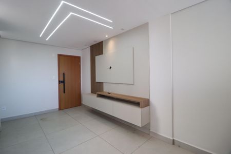 Sala de apartamento para alugar com 2 quartos, 55m² em Novo Mundo, Uberlândia
