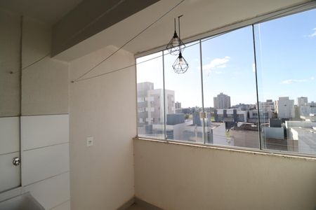Apartamento para alugar com 55m², 2 quartos e 1 vagaSacada