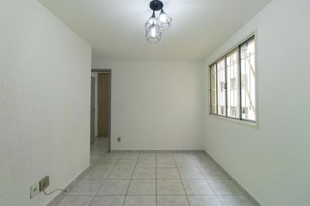 Sala de apartamento para alugar com 2 quartos, 50m² em Jardim Torino, Cotia