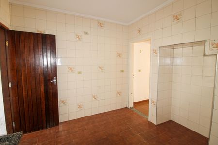 Cozinha de casa para alugar com 2 quartos, 130m² em Vila Dinorah, São Paulo