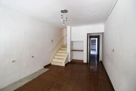 Casa para alugar com 2 quartos, 130m² em Vila Dinorah, São Paulo