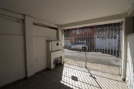 Garagem de casa para alugar com 2 quartos, 130m² em Vila Dinorah, São Paulo