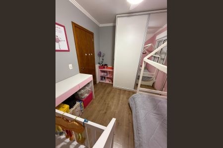 Quarto de apartamento à venda com 2 quartos, 68m² em Jardim Itu, Porto Alegre