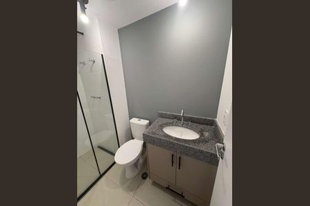 Banheiro de kitnet/studio à venda com 1 quarto, 23m² em Butantã, São Paulo