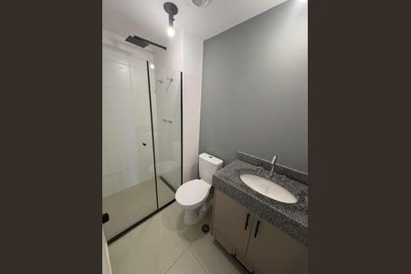 Banheiro de kitnet/studio à venda com 1 quarto, 23m² em Butantã, São Paulo