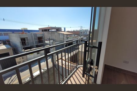 Quarto - Sacada de kitnet/studio para alugar com 1 quarto, 42m² em Jardim Napoli I, Itaquaquecetuba