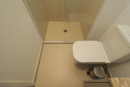 Banheiro de kitnet/studio para alugar com 1 quarto, 25m² em Vila Mariana, São Paulo