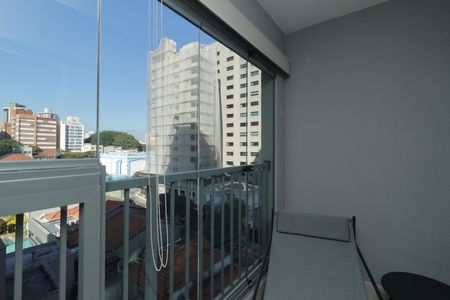 Varanda de kitnet/studio para alugar com 1 quarto, 25m² em Vila Mariana, São Paulo