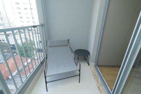 Varanda de kitnet/studio para alugar com 1 quarto, 25m² em Vila Mariana, São Paulo