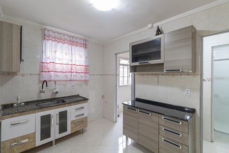Cozinha de apartamento à venda com 2 quartos, 60m² em Conjunto Residencial José Bonifácio, São Paulo