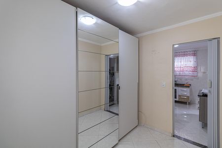 Quarto 1 de apartamento à venda com 2 quartos, 60m² em Conjunto Residencial José Bonifácio, São Paulo