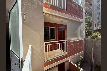 Apartamento à venda com 53m², 2 quartos e sem vaga Apartamento à venda com 53m², 2 quartos e sem vagaVaranda