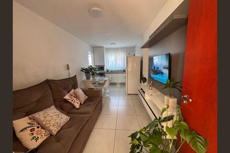 Apartamento à venda com 53m², 2 quartos e sem vaga Apartamento à venda com 53m², 2 quartos e sem vagaSala
