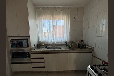 Cozinha de apartamento à venda com 2 quartos, 53m² em Jardim Miriam, São Paulo