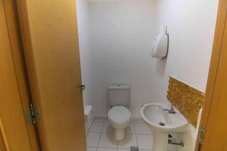 Banheiro de kitnet/studio à venda com 1 quarto, 27m² em Santa Rosa, Niterói