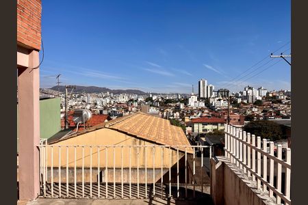 Casa para alugar com 3 quartos, 300m² em Sagrada Família, Belo Horizonte