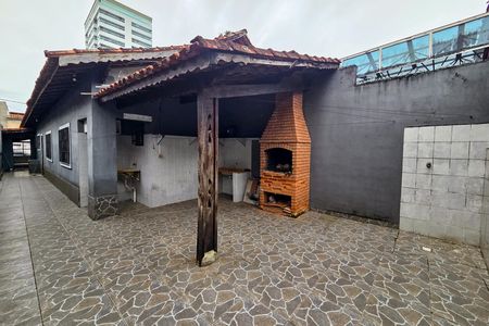 Casa para alugar com 86m², 2 quartos e 2 vagas Casa para alugar com 86m², 2 quartos e 2 vagasQuintal