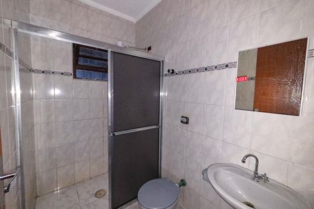 Casa para alugar com 86m², 2 quartos e 2 vagas Casa para alugar com 86m², 2 quartos e 2 vagasBanheiro