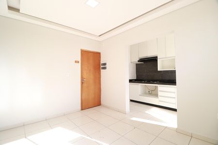 Apartamento para alugar com 2 quartos, 50m² em Chácaras Panorama, Uberlândia