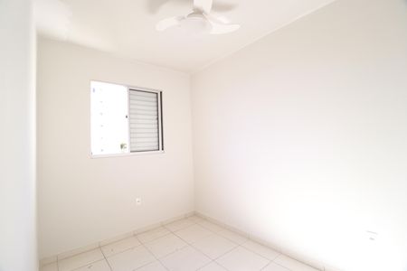 Quarto 2 de apartamento para alugar com 2 quartos, 50m² em Chácaras Panorama, Uberlândia
