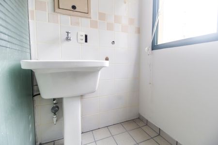 Área de Serviço de apartamento para alugar com 3 quartos, 79m² em Alphaville Industrial, Barueri