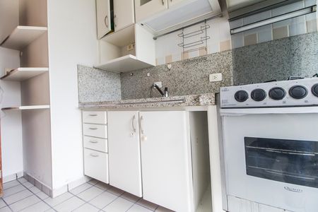 Cozinha de apartamento para alugar com 3 quartos, 79m² em Alphaville Industrial, Barueri