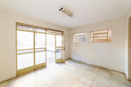 Casa para alugar com 360m², 4 quartos e 7 vagas Casa para alugar com 360m², 4 quartos e 7 vagasCopa