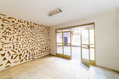 Casa para alugar com 360m², 4 quartos e 7 vagas Casa para alugar com 360m², 4 quartos e 7 vagasCopa