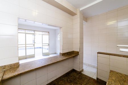 Casa para alugar com 360m², 4 quartos e 7 vagas Casa para alugar com 360m², 4 quartos e 7 vagasCozinha