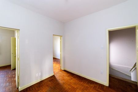 Casa para alugar com 360m², 4 quartos e 7 vagas