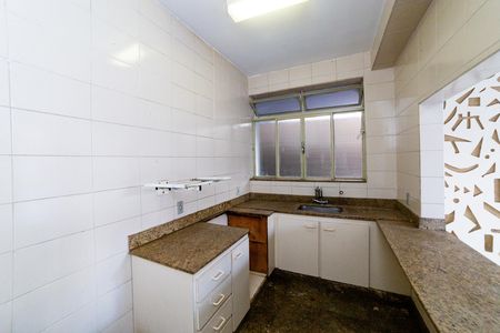 Casa para alugar com 360m², 4 quartos e 7 vagas Casa para alugar com 360m², 4 quartos e 7 vagasCozinha