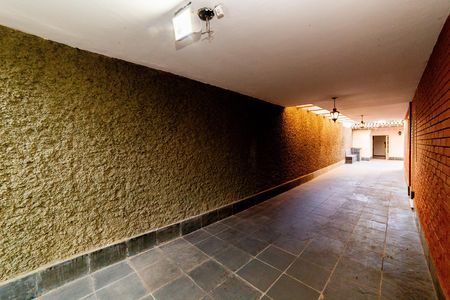 Casa para alugar com 360m², 4 quartos e 7 vagas Casa para alugar com 360m², 4 quartos e 7 vagasGaragem