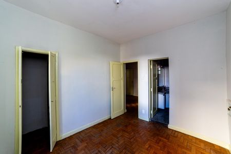 Casa para alugar com 360m², 4 quartos e 7 vagas Casa para alugar com 360m², 4 quartos e 7 vagasSuíte